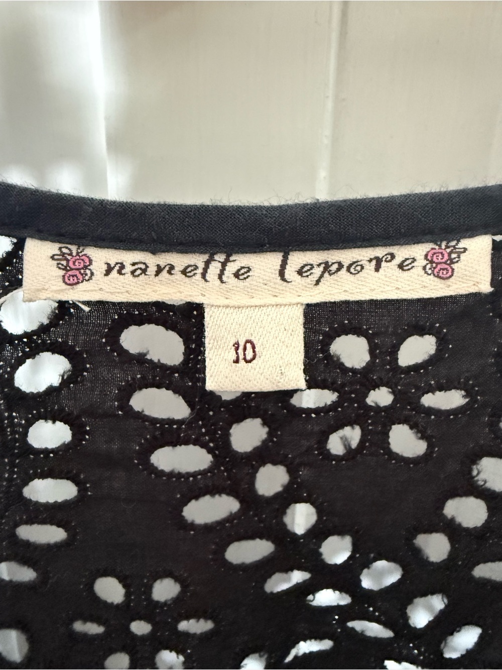 Nanette Lepore 3 button lace 3/4 sleeve jacket - Picture 2 of 3